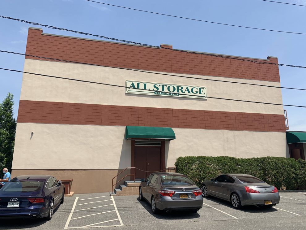 Hildreth Real Estate Advisors Acquires Long Island SelfStorage